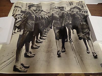 1940s Dispatch Photo News Britain's First Woman General Inspects 020616ame