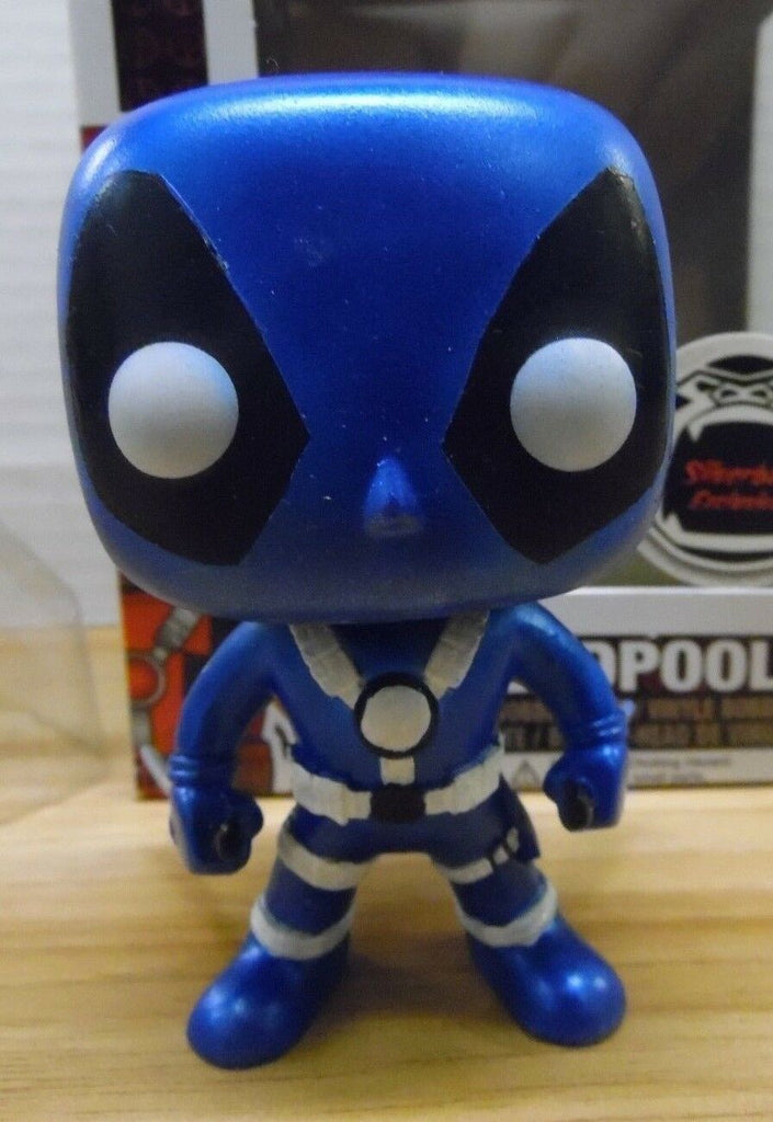 White & Blue Deadpool w/ 2 Swords Silverback Custom Funko Figure 010918CFP