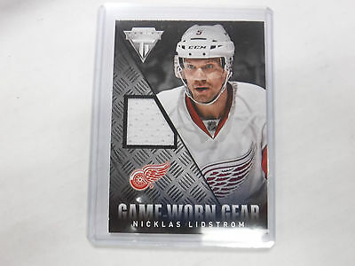 2013-14 Panini Titanium Game-Worn Gear Niklas Lidstrom Red Wings jh1