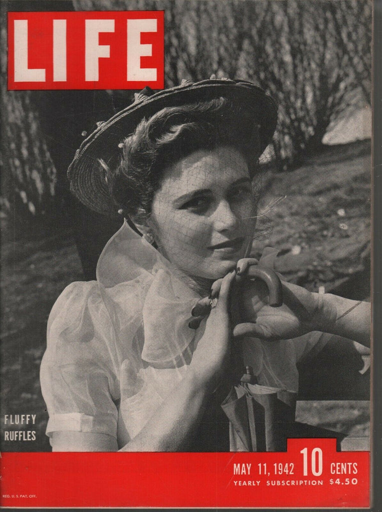 Life May 11 1942 Fluffy Ruffles Katherin Hepburn Vintage WWII Ads 081919AME