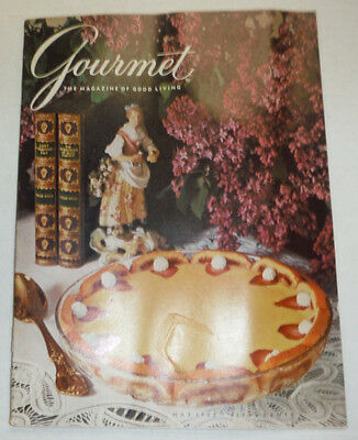Gourmet Magazine The Herring Is Green May 1962 103114R