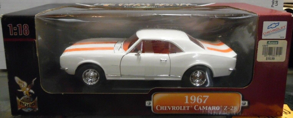 1967 Chevrolet Camaro Z-28 Road Signature 1:18 Die Cast 050118DBT5