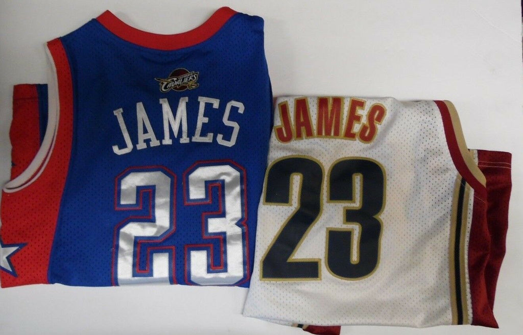 LeBron James Youth Jersey lot of 2 Cavs Y L Length +2 Y M Length +2 041418DBT