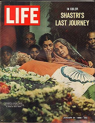 Life Magazine January 21 1966 Birthday Shastri's Widow VG 050316DBE