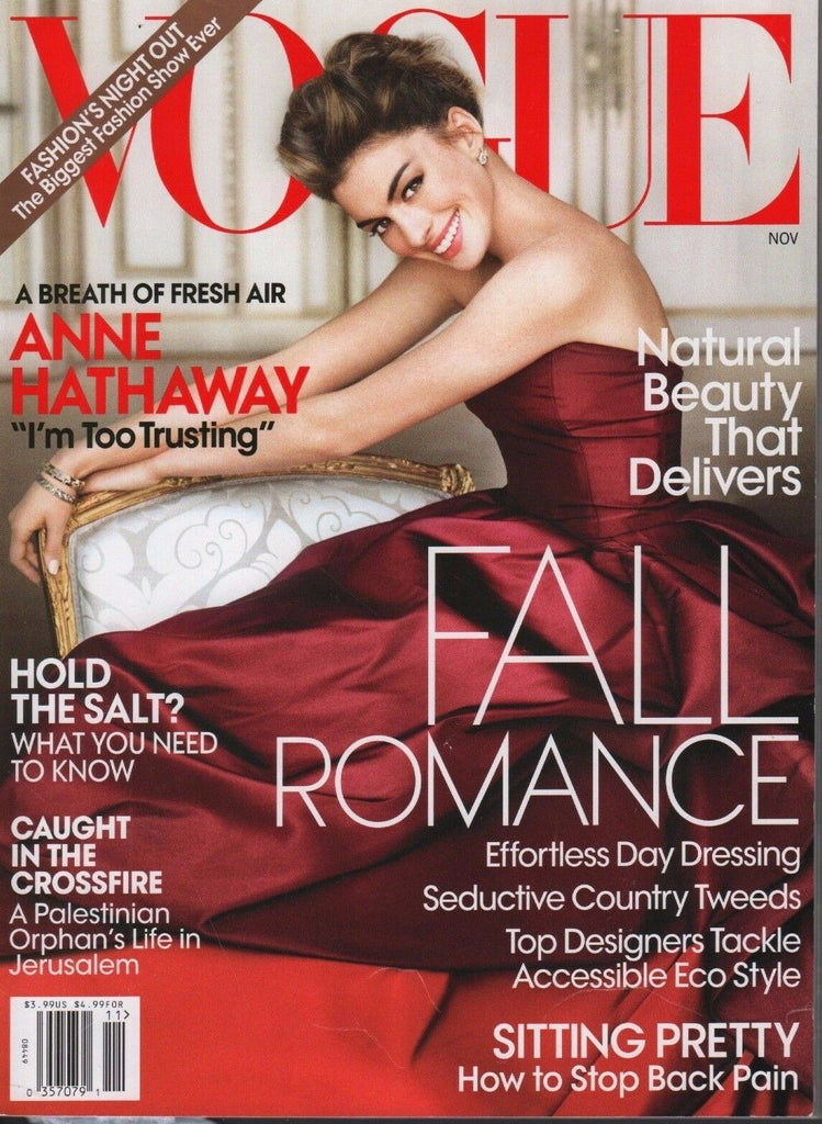 Vogue November 2010 Anne Hathaway 072117nonDBE2