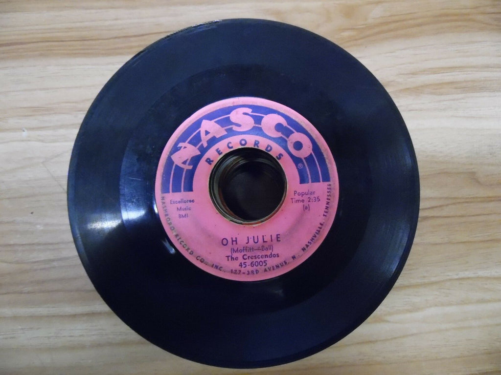 The Crescendos OH Julie Nasco 45-6005 7"/45rpm 021518DB45