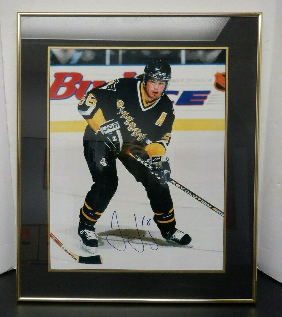 Jaromir Jagr Pittsburgh Penguins Signed 16x20 Photo Framed 21x25 w/COA