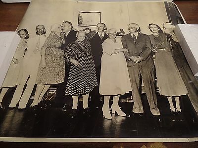 1940s Dispatch Photo News 250 Years of Wedded Bliss 5 Couples 020516ame