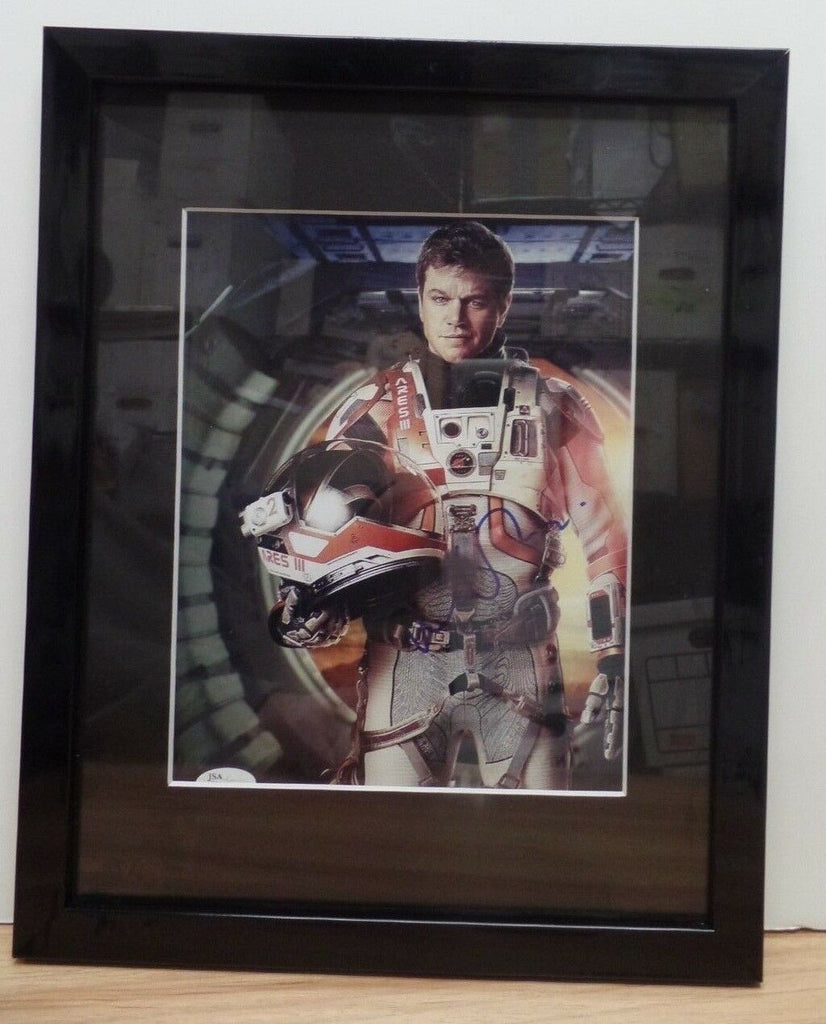 Matt Damon Signed framed 8x10" JSA Authentic 111918DBT