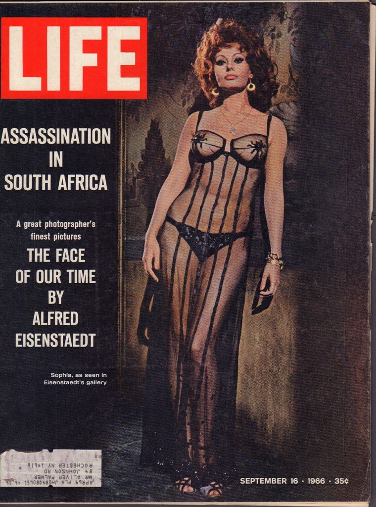Life September 10 1966 Assassination in South Africa w/ML VG 093016DBE